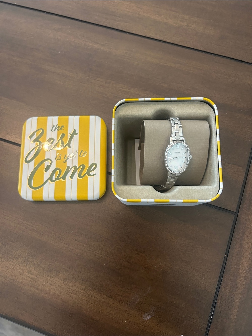 Fossil Silver-Tone Ladies Bracelet Watch in Yellow-Striped Tin